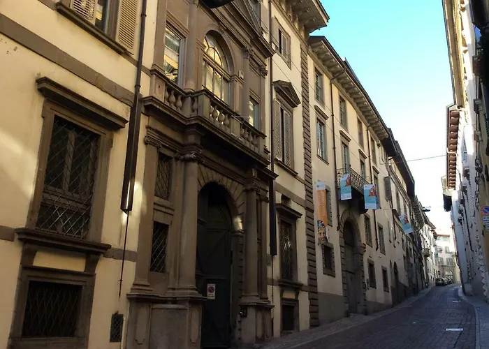 Accademia Deluxe
